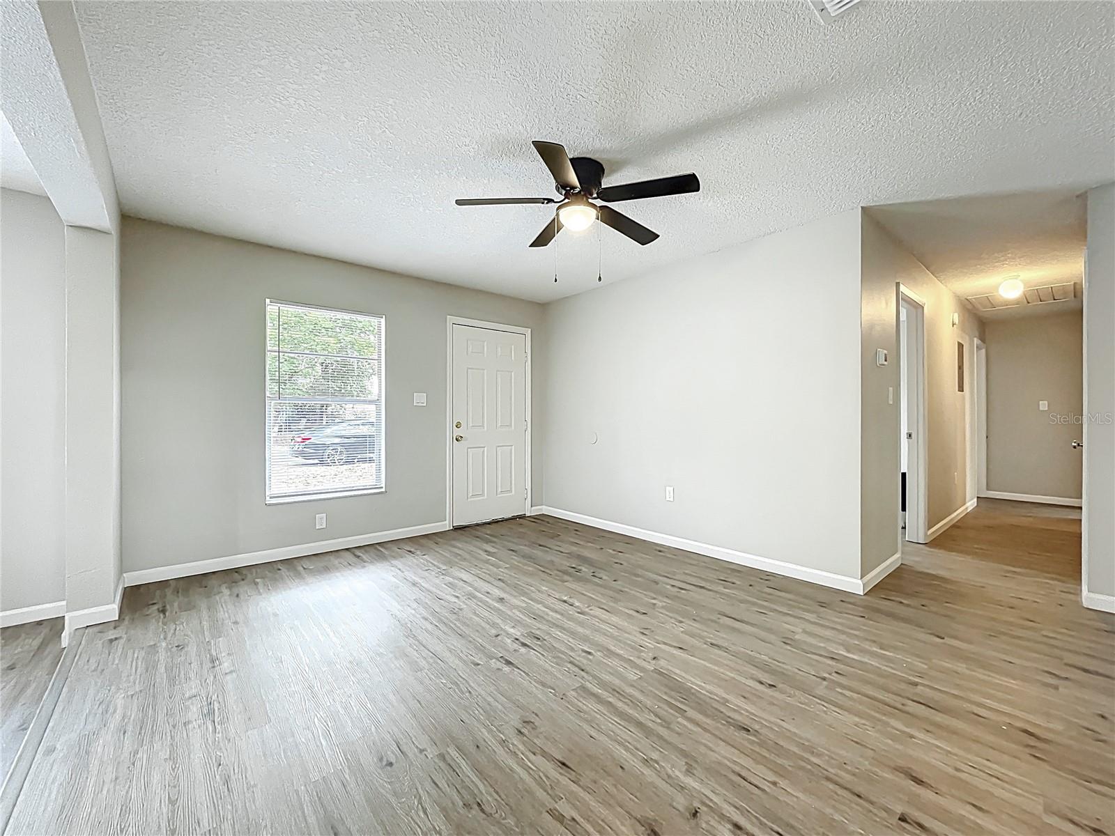 Image 4 of 34 For 130 Aragon Avenue