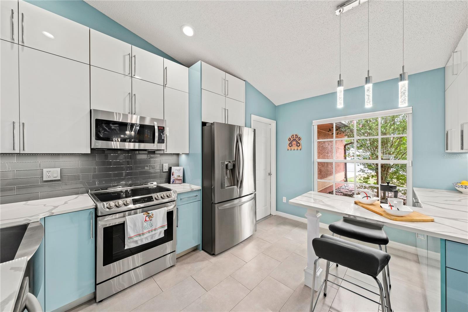 Image 6 of 27 For 4051 Eagle Feather Drive