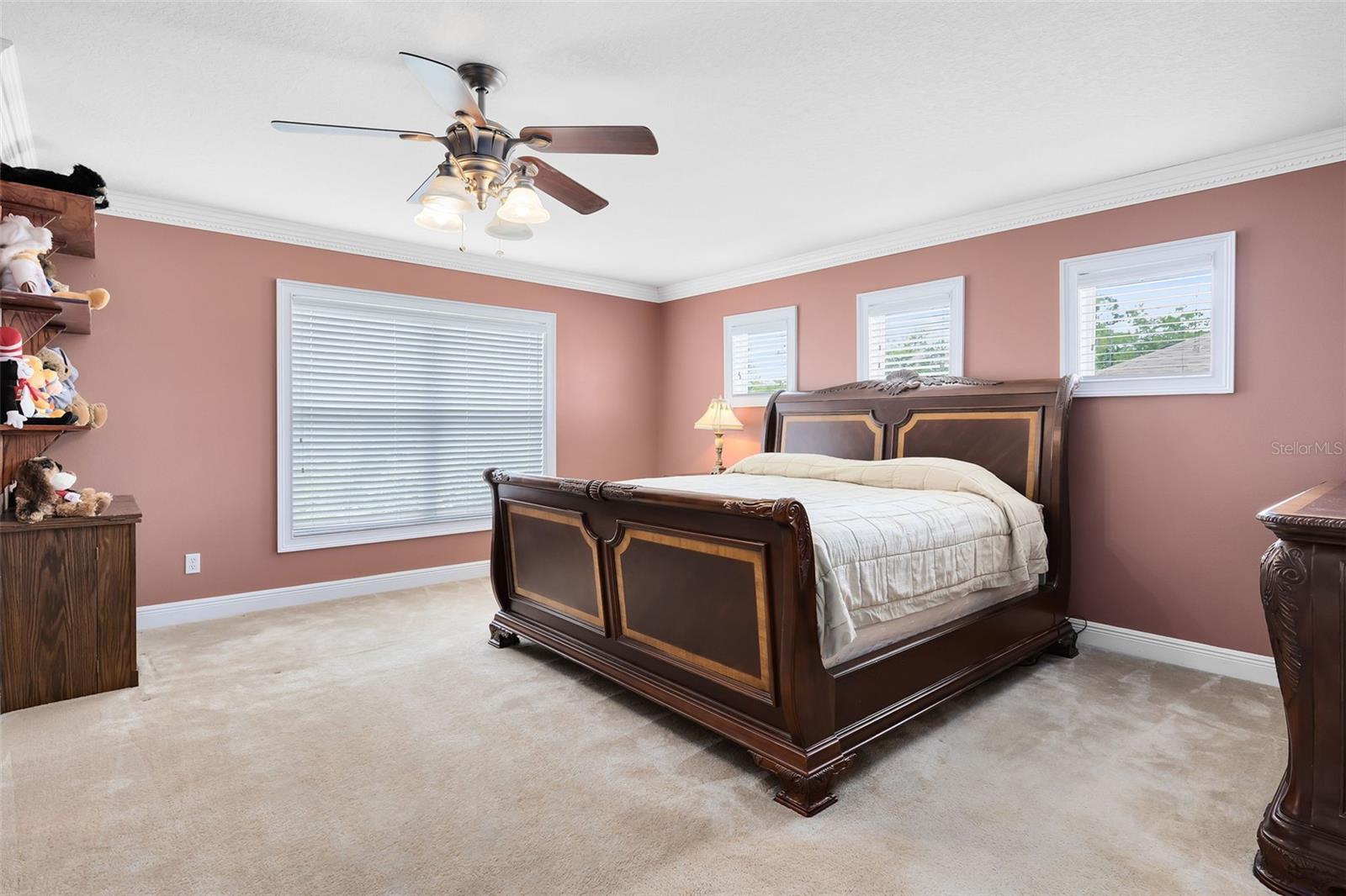 Image 18 of 37 For 613 Crownclover Avenue