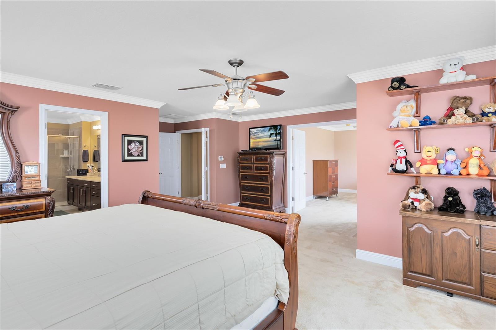Image 19 of 37 For 613 Crownclover Avenue