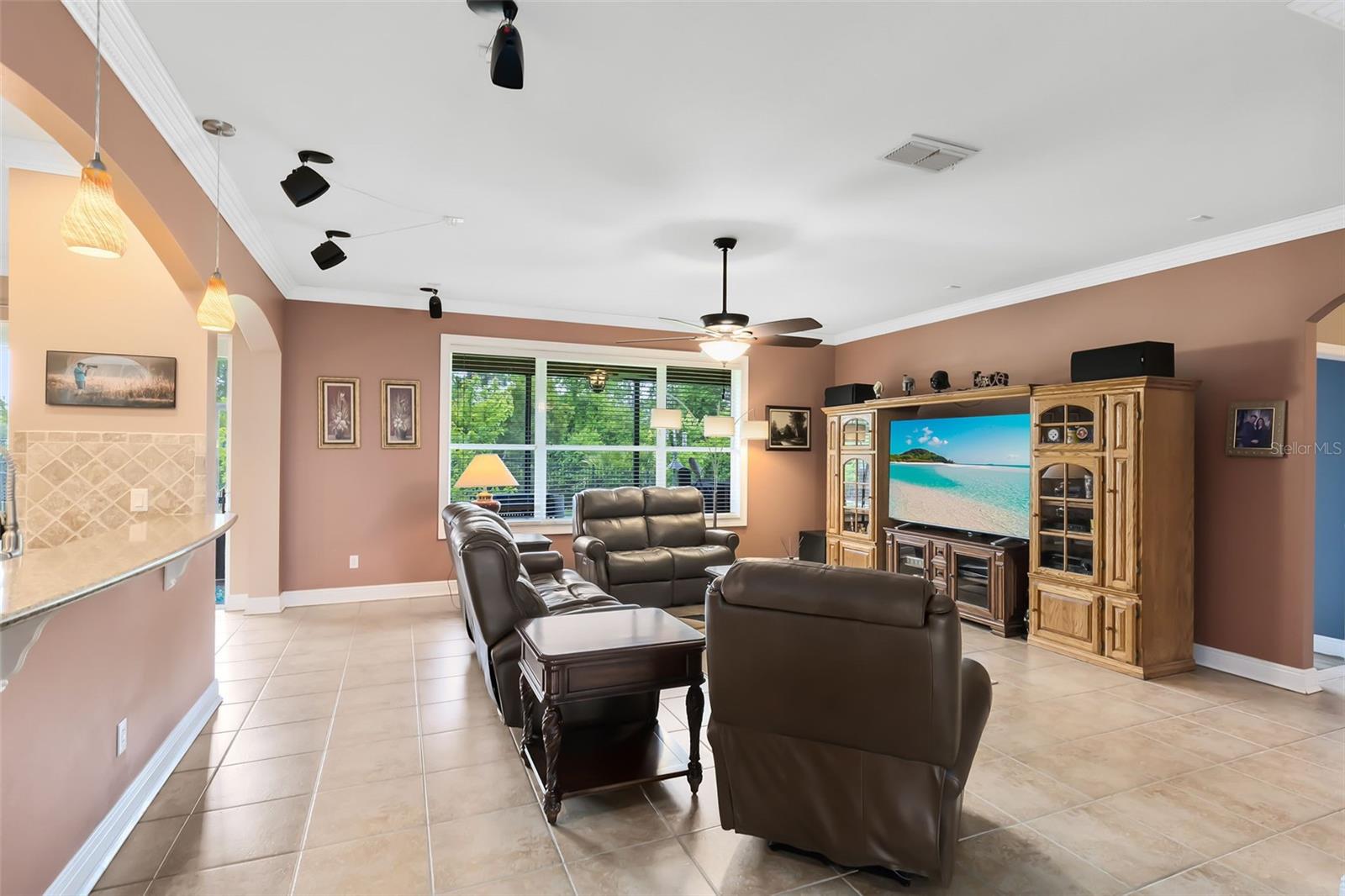 Image 2 of 37 For 613 Crownclover Avenue