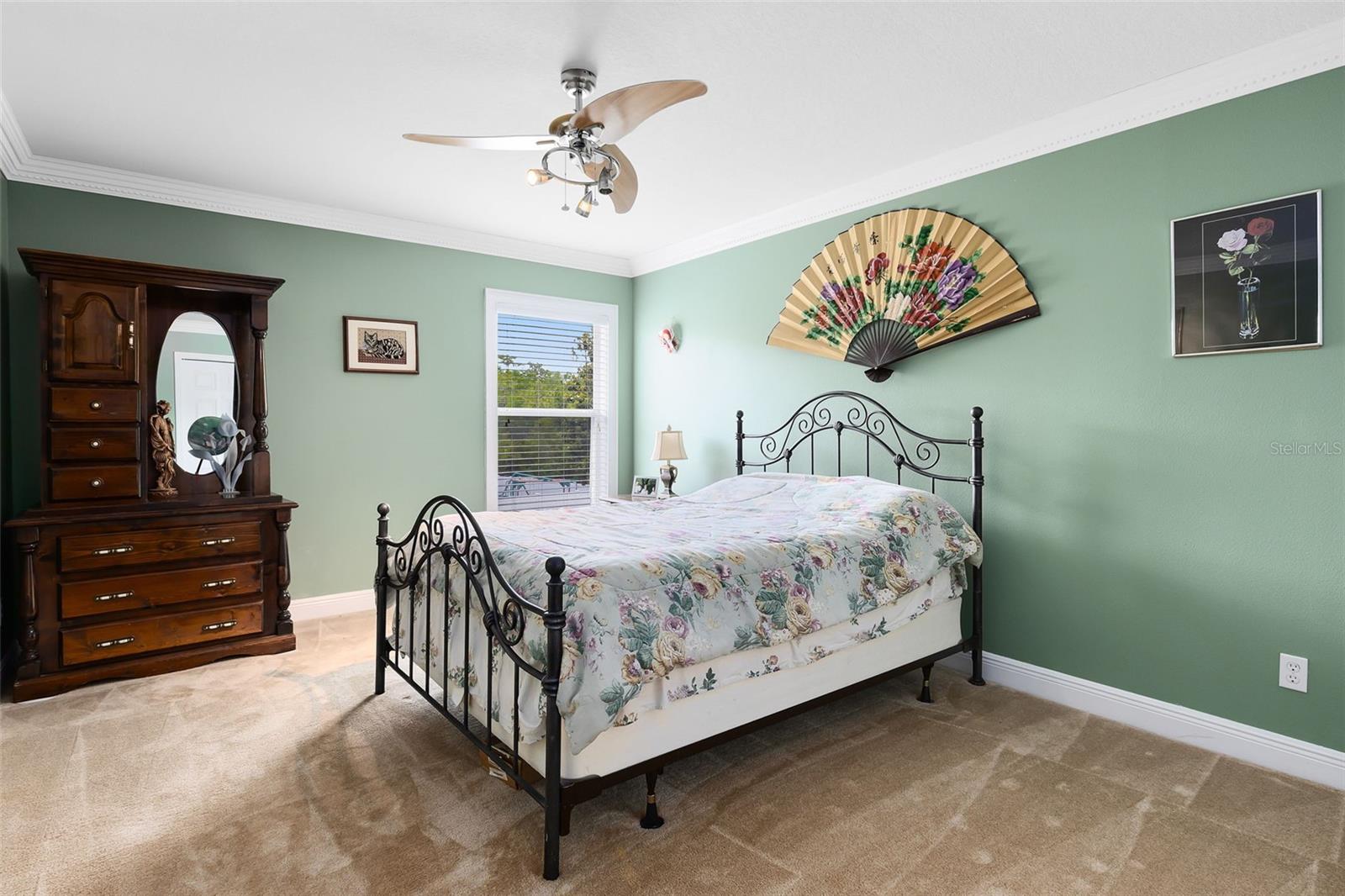 Image 22 of 37 For 613 Crownclover Avenue