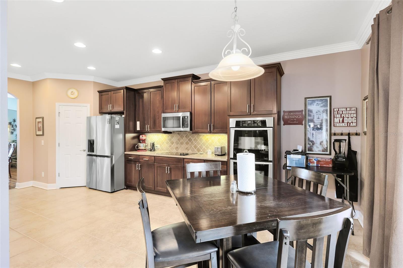 Image 6 of 37 For 613 Crownclover Avenue