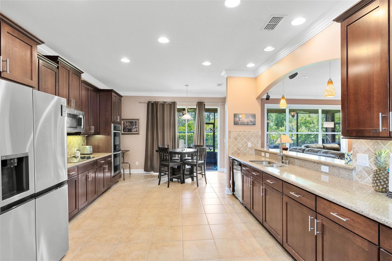 Image 8 of 37 For 613 Crownclover Avenue