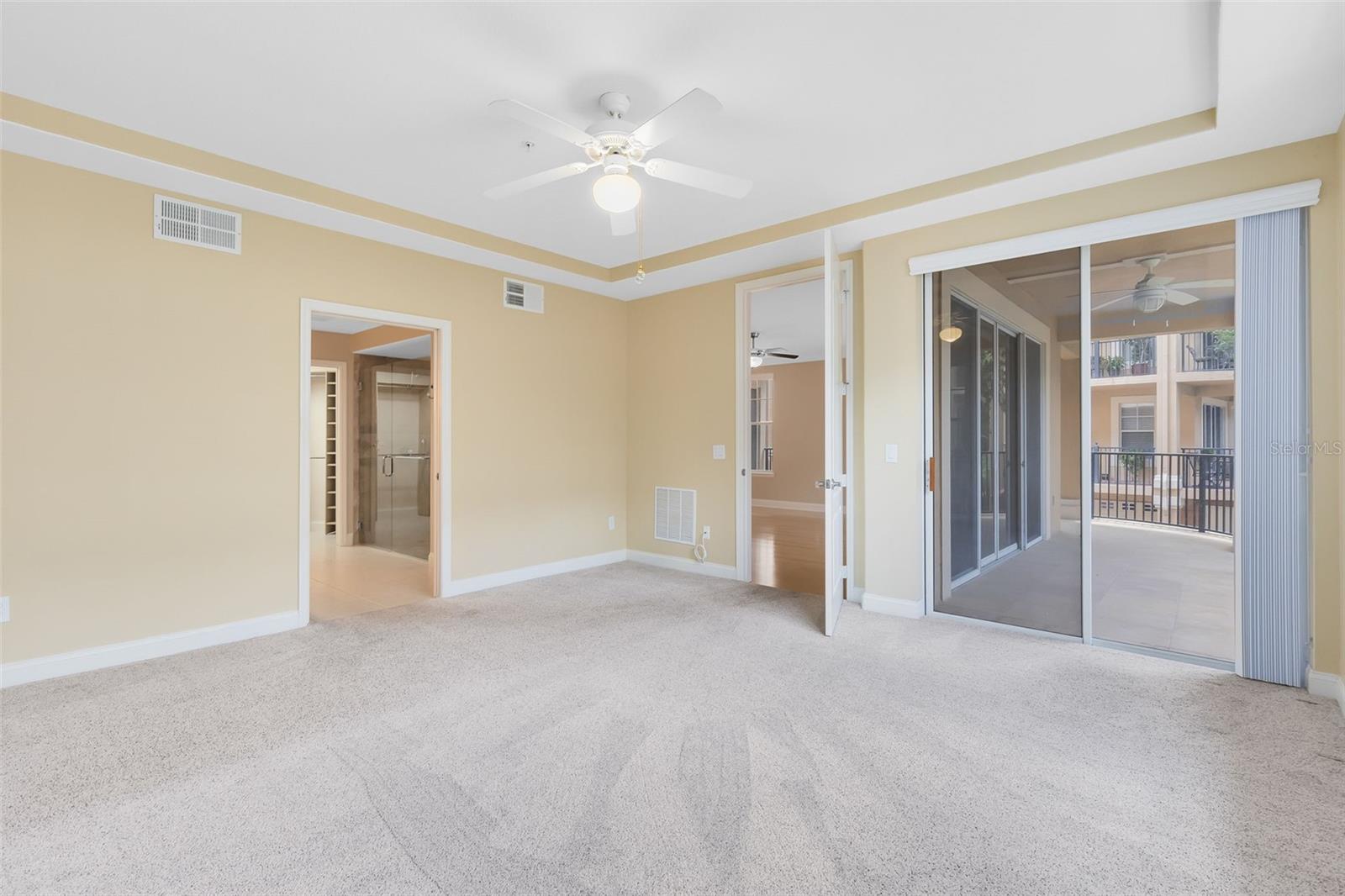 Image 10 of 37 For 918 Lotus Vista Drive 102