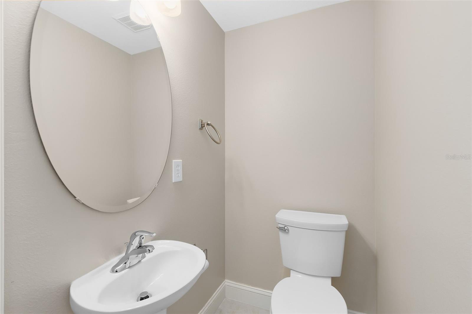 Image 7 of 37 For 918 Lotus Vista Drive 102
