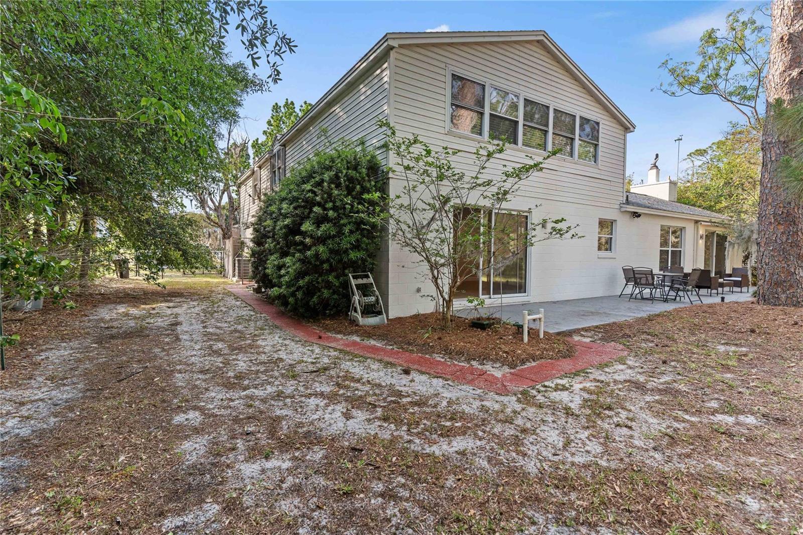 Image 34 of 45 For 7470 Lake Marsha Drive