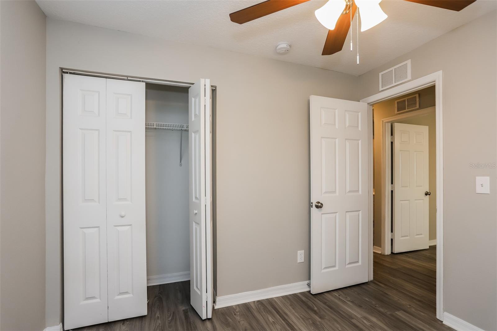 Image 13 of 16 For 917 8th Avenue S