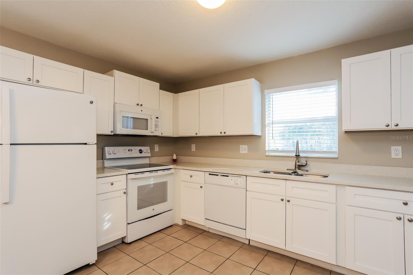 Image 5 of 16 For 917 8th Avenue S