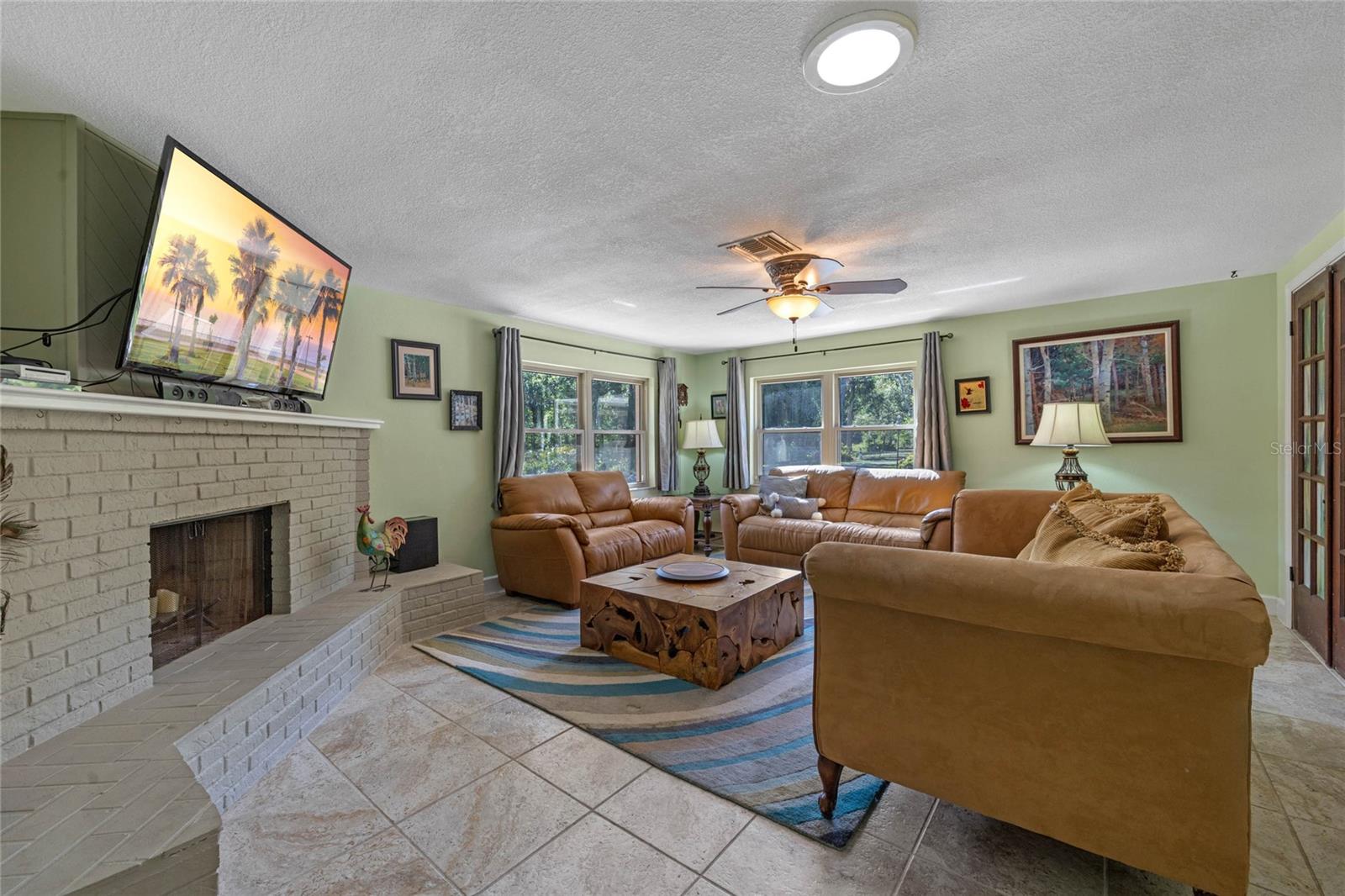 Image 12 of 91 For 20 Lido Road