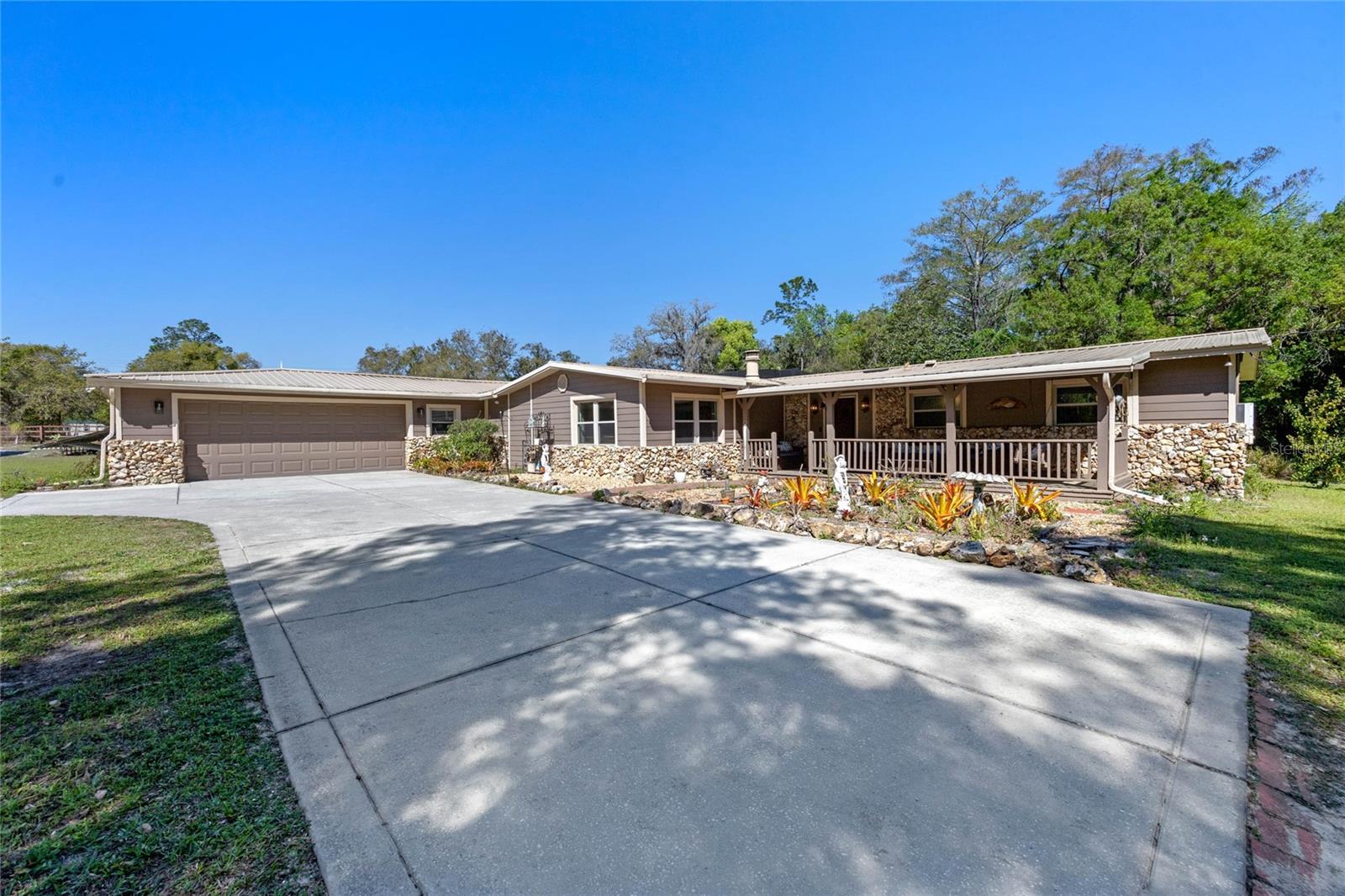 Image 4 of 91 For 20 Lido Road