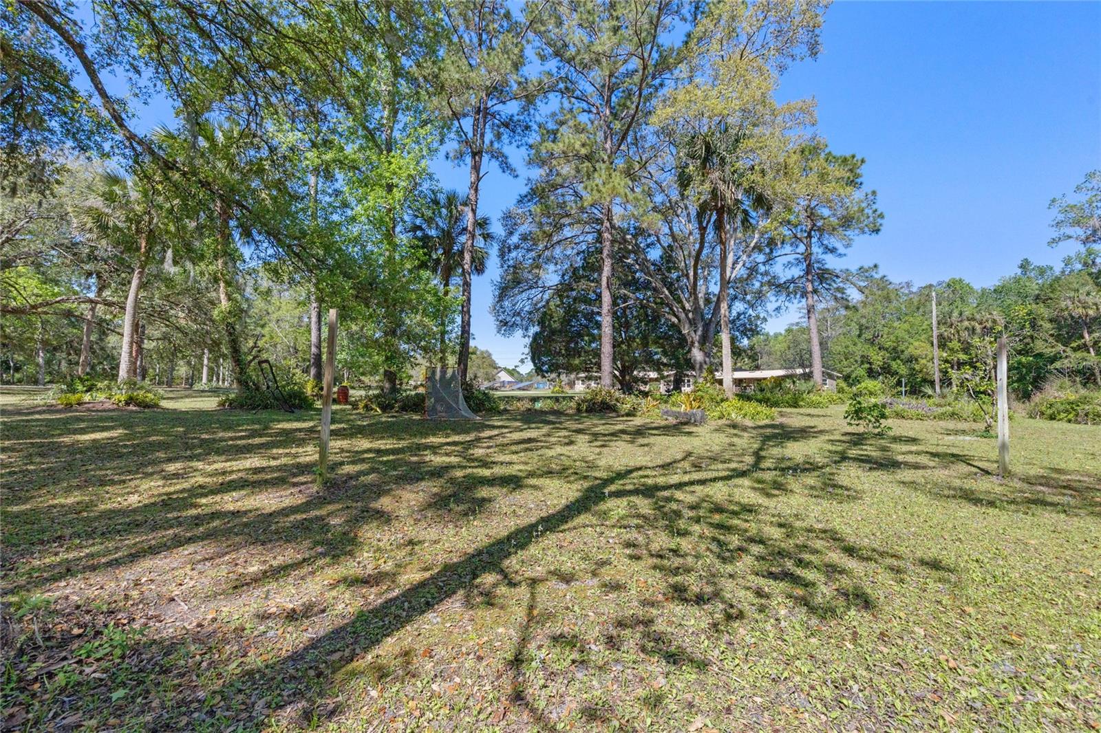 Image 58 of 91 For 20 Lido Road