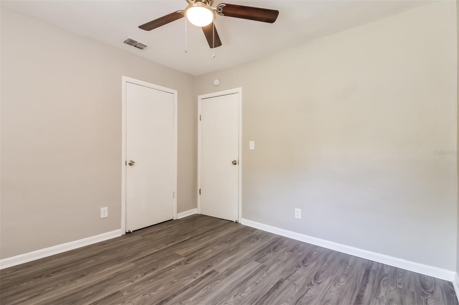 Image 10 of 16 For 6806 Lyman Avenue