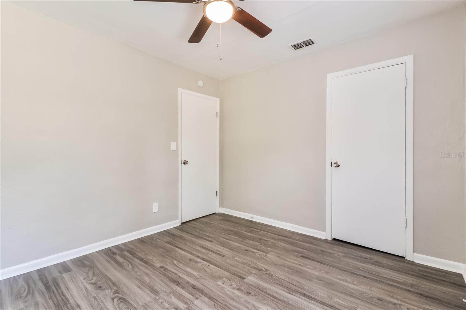 Image 12 of 16 For 6806 Lyman Avenue