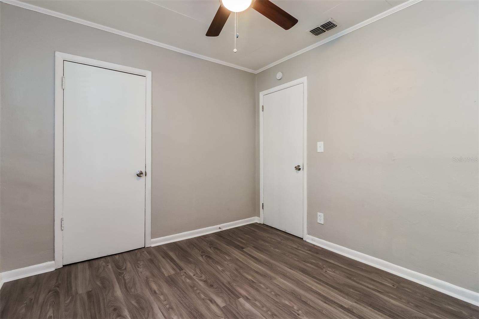 Image 14 of 16 For 6806 Lyman Avenue
