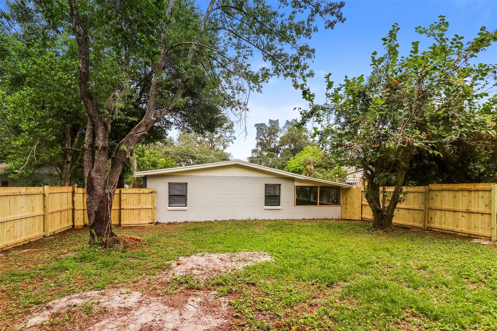 Image 15 of 16 For 6806 Lyman Avenue