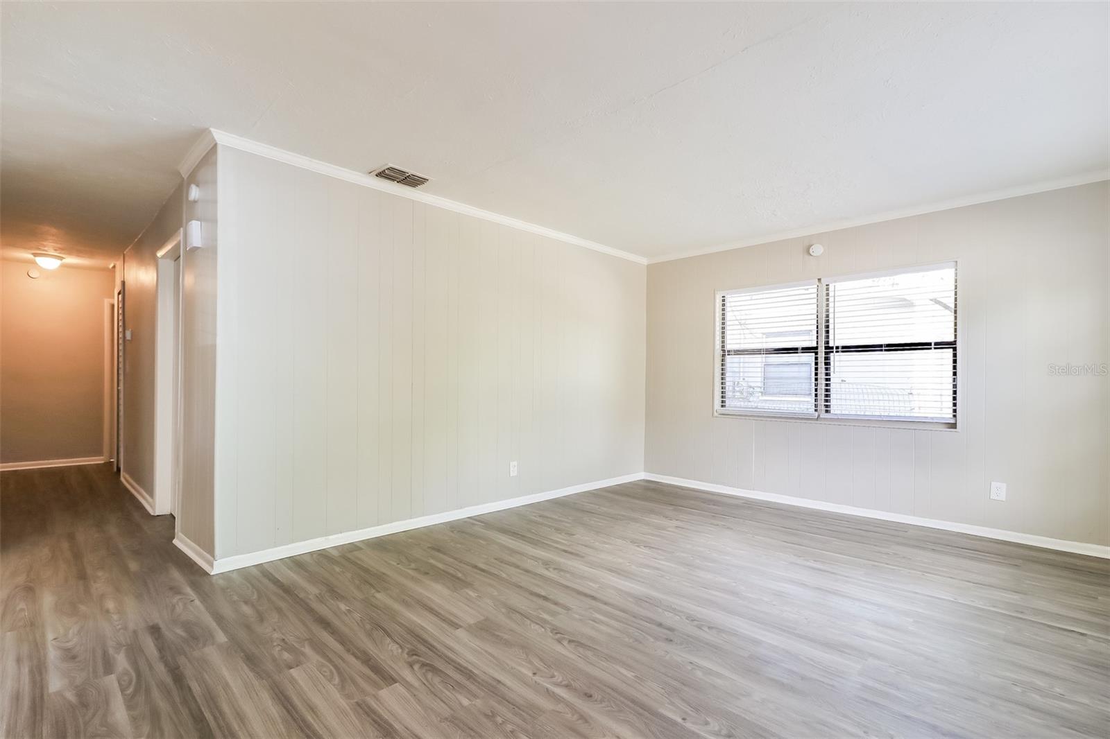 Image 3 of 16 For 6806 Lyman Avenue
