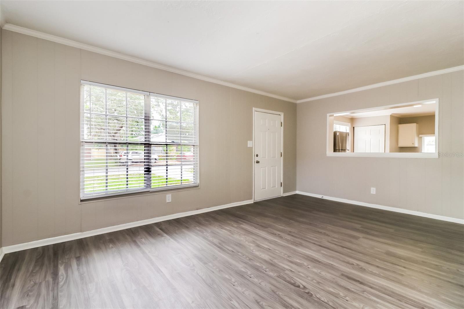 Image 4 of 16 For 6806 Lyman Avenue