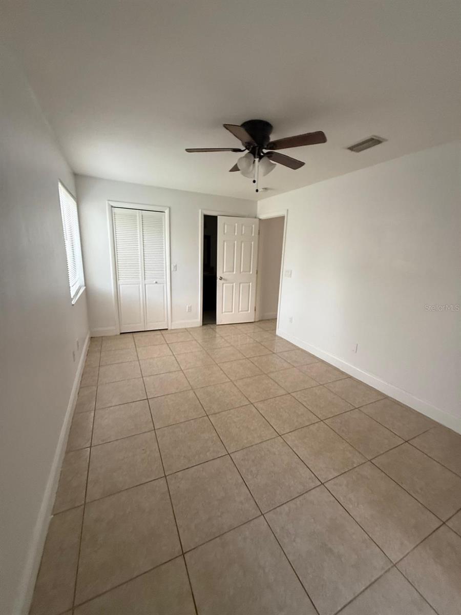 Image 19 of 27 For 6019 Scotchwood Glen 101
