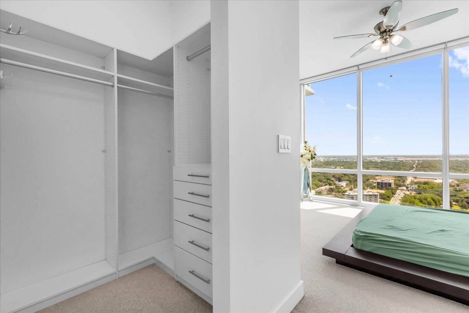 Image 15 of 42 For 150 Robinson Street 2607
