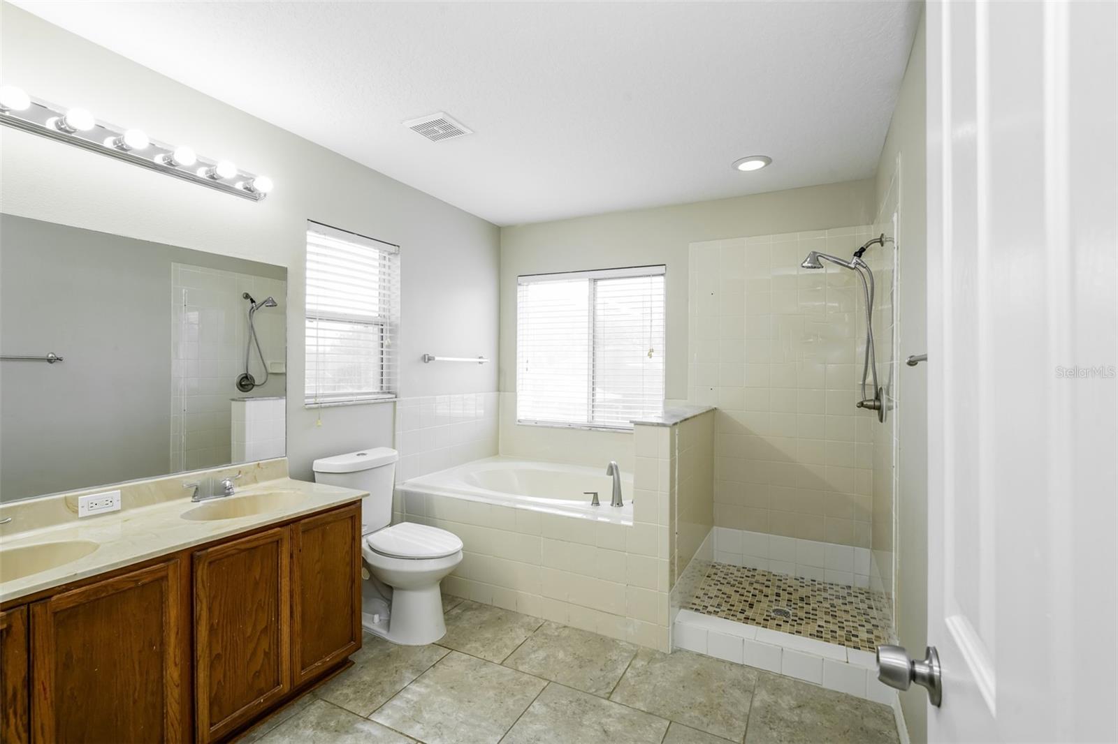 Image 11 of 16 For 13509 Blue Sunfish Court