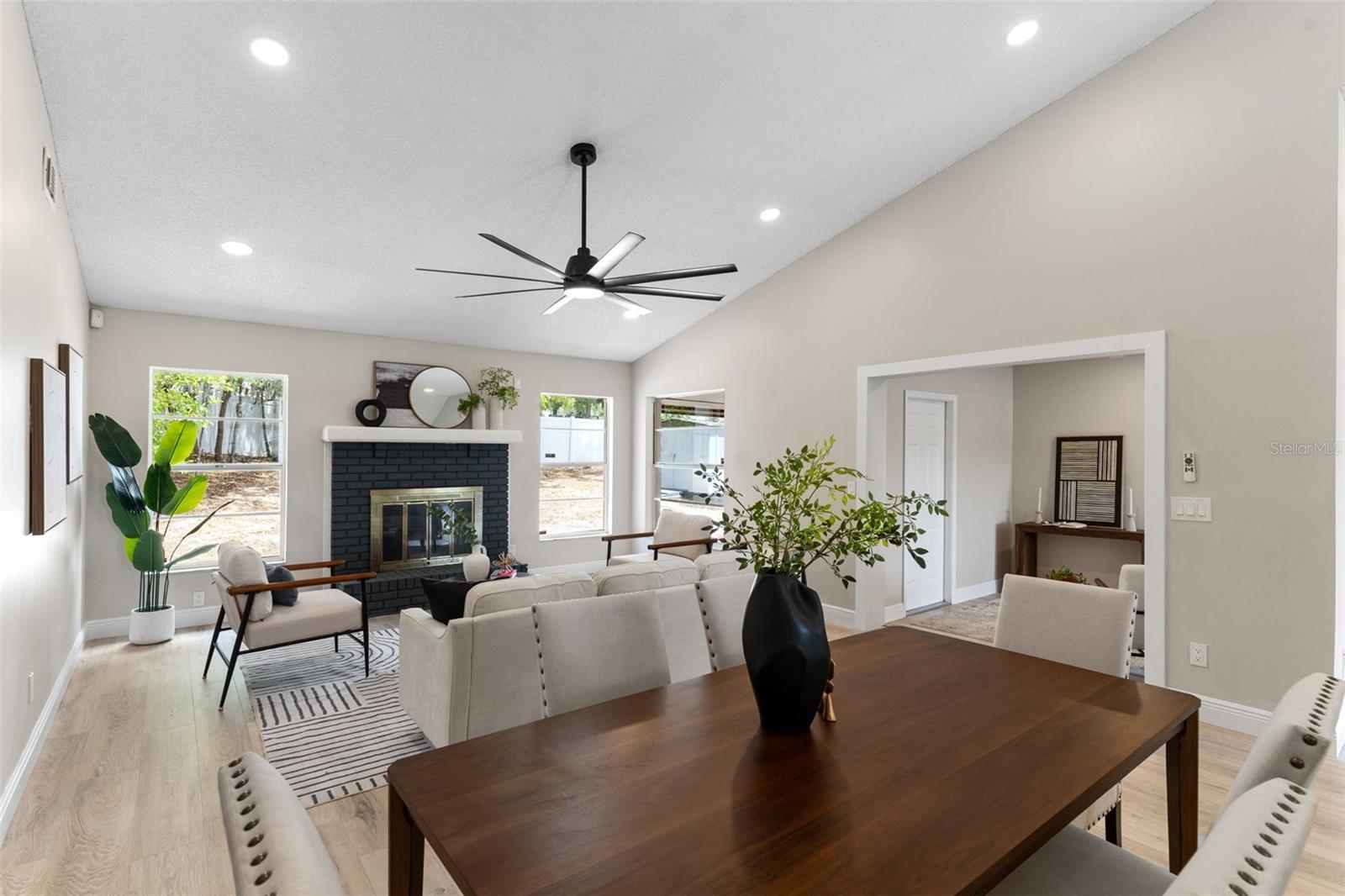 Image 16 of 51 For 7025 Hiawassee Oak Drive