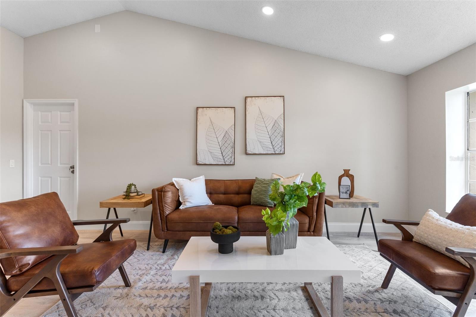 Image 19 of 51 For 7025 Hiawassee Oak Drive