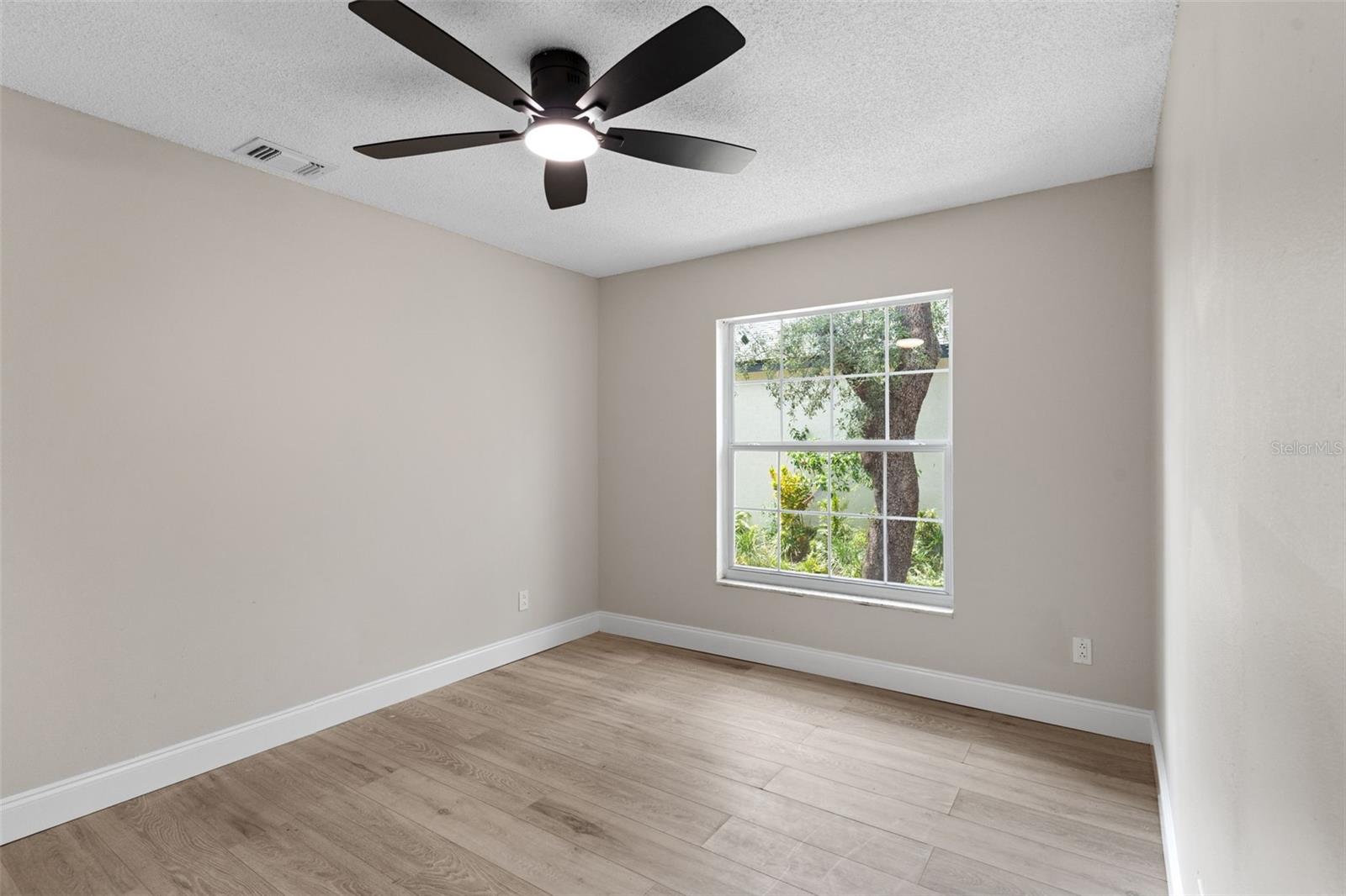 Image 25 of 51 For 7025 Hiawassee Oak Drive