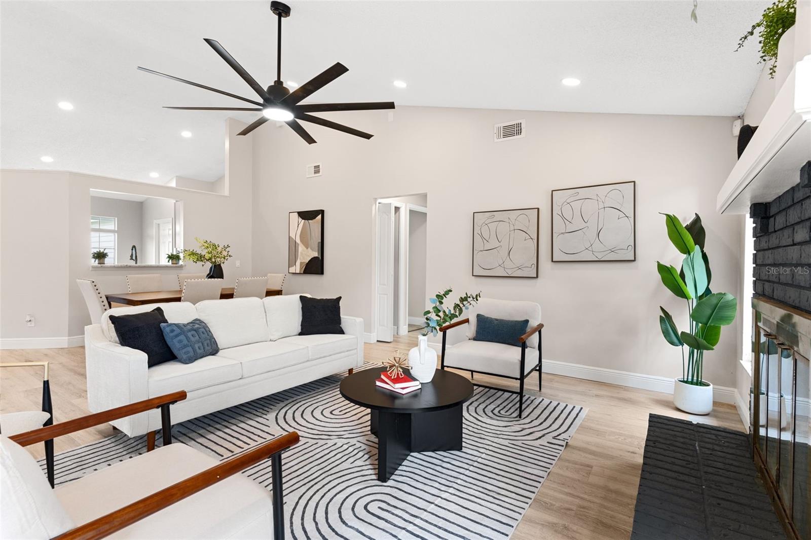 Image 3 of 51 For 7025 Hiawassee Oak Drive