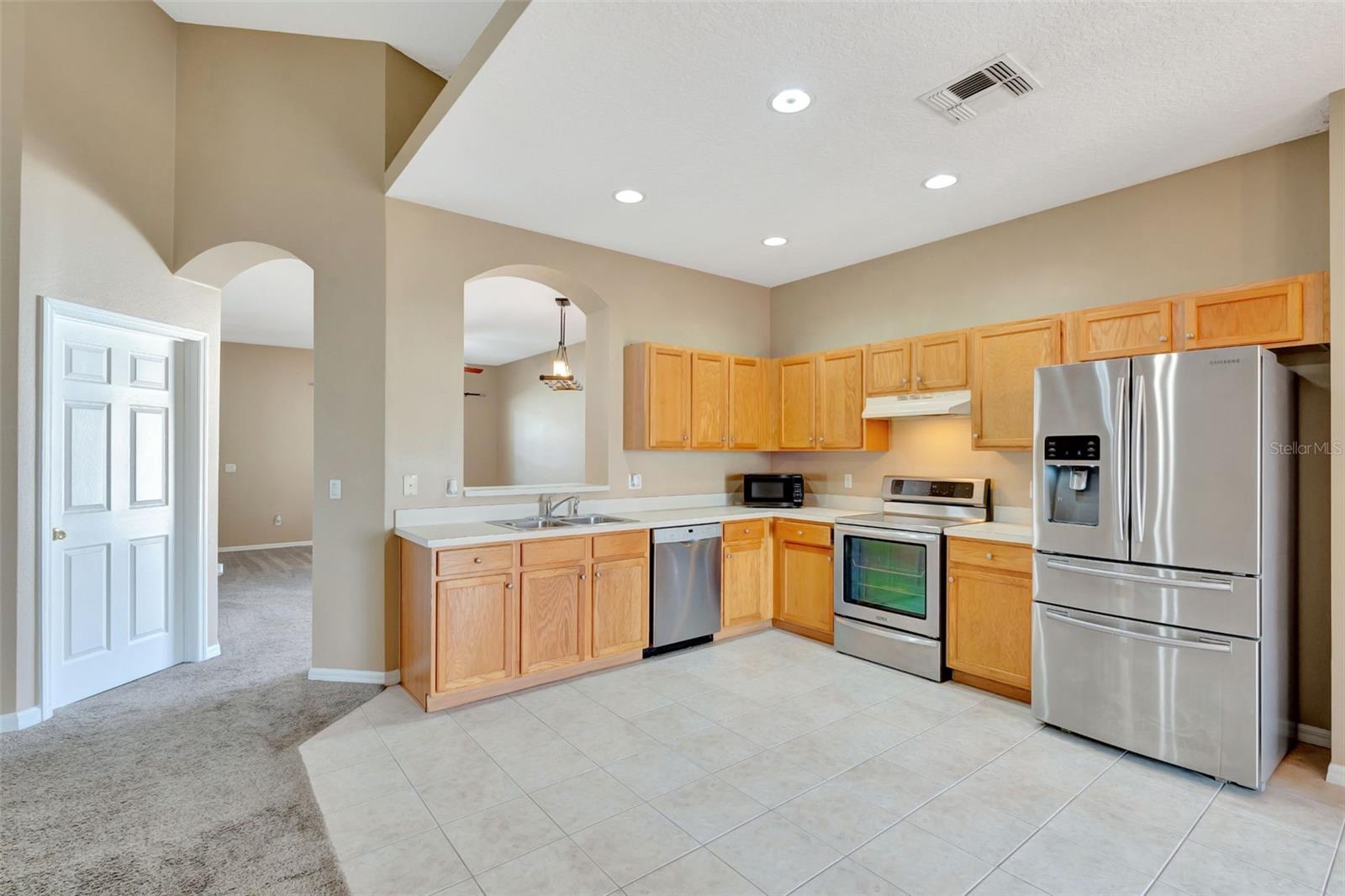 Image 10 of 39 For 709 Strihal Loop