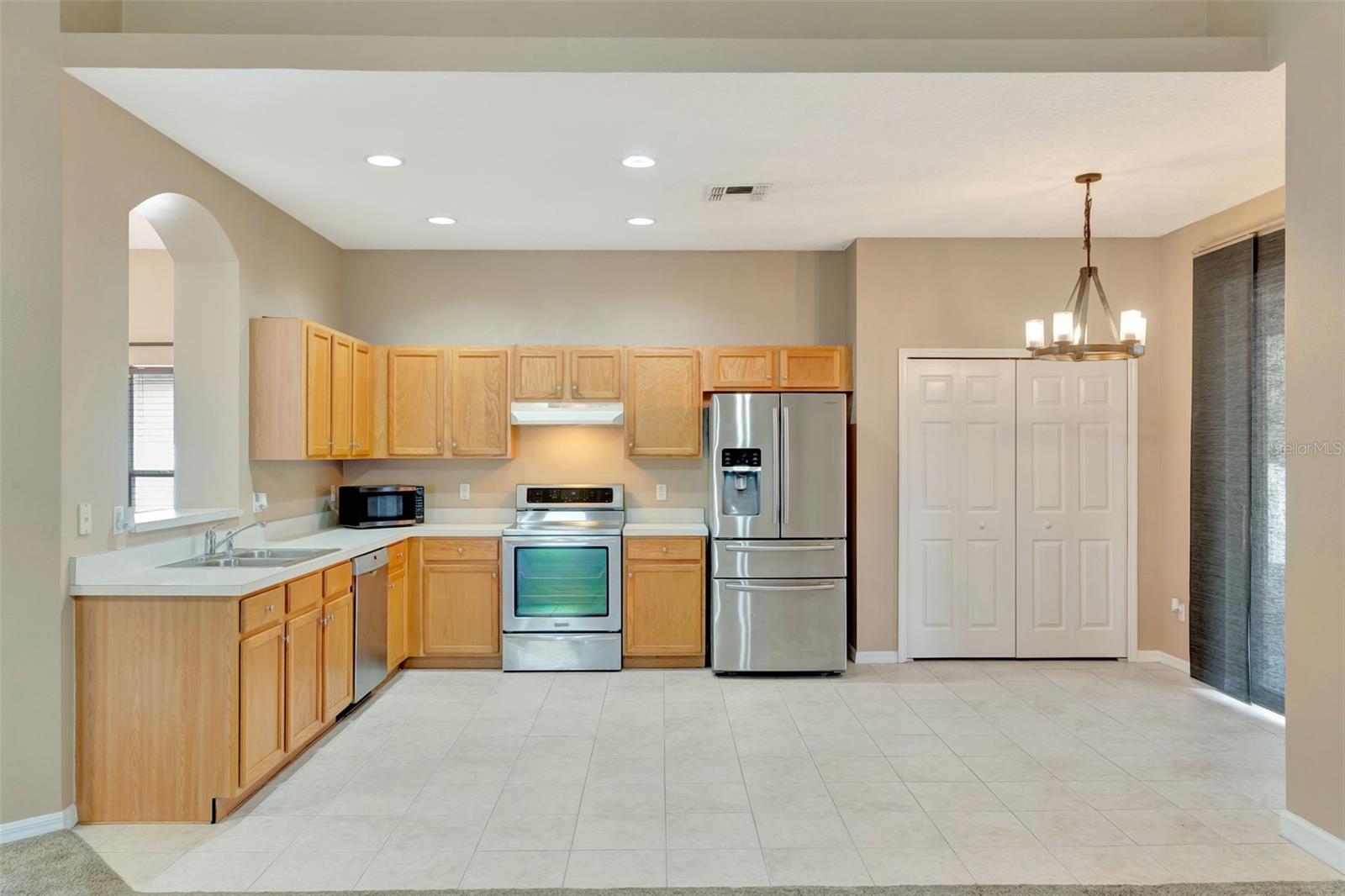 Image 11 of 39 For 709 Strihal Loop