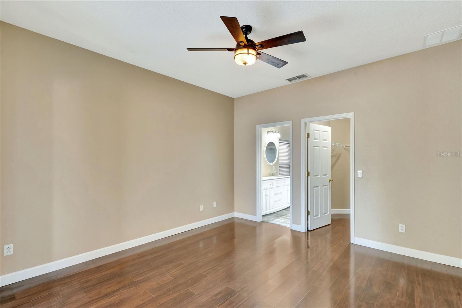 Image 17 of 39 For 709 Strihal Loop