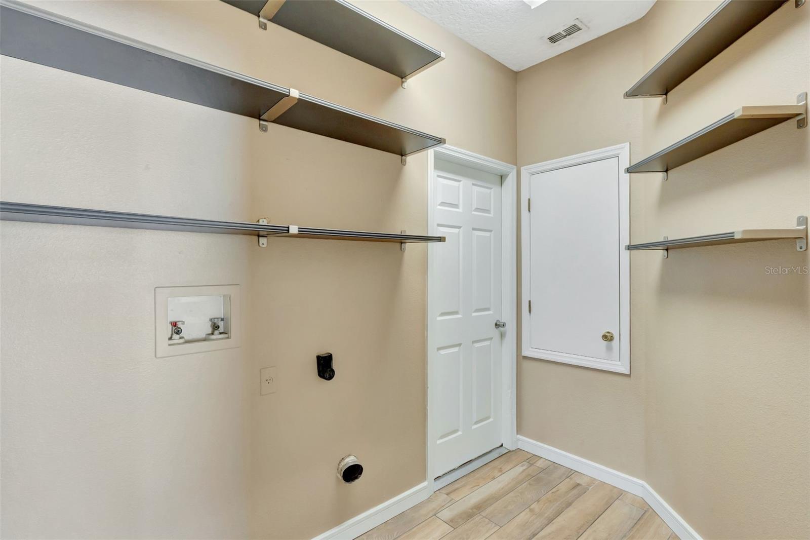 Image 27 of 39 For 709 Strihal Loop