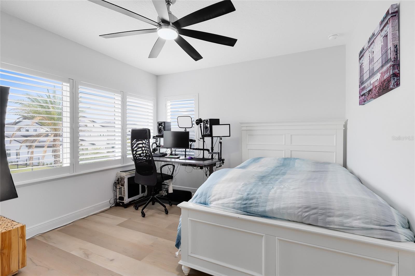Image 37 of 56 For 9877 Laurel Berry Drive