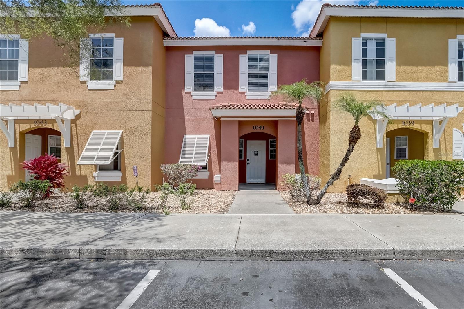 Details for 1041 Park Ridge Circle, KISSIMMEE, FL 34746