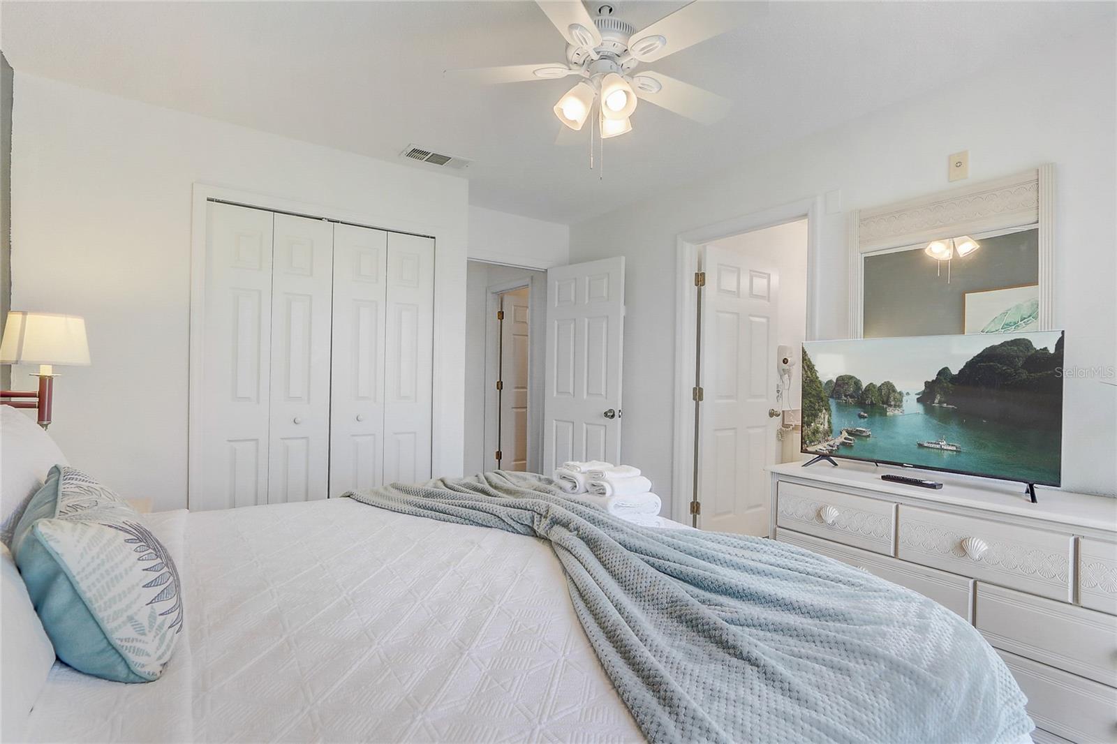 Image 12 of 43 For 1041 Park Ridge Circle