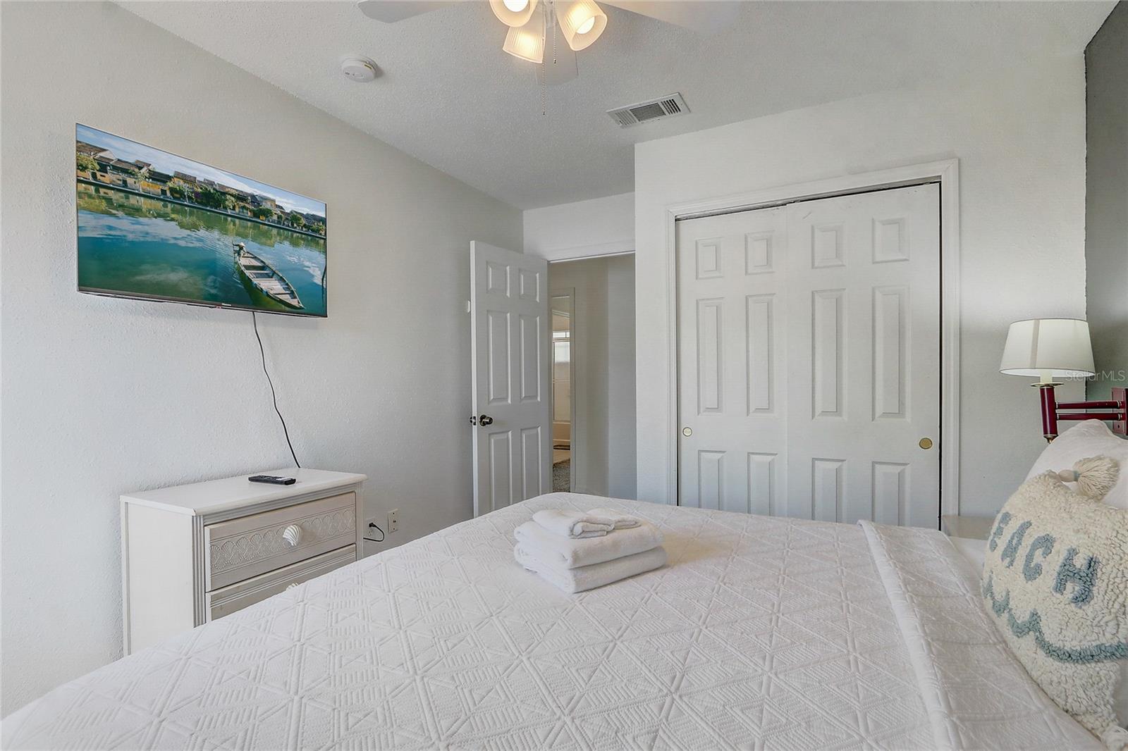 Image 15 of 43 For 1041 Park Ridge Circle