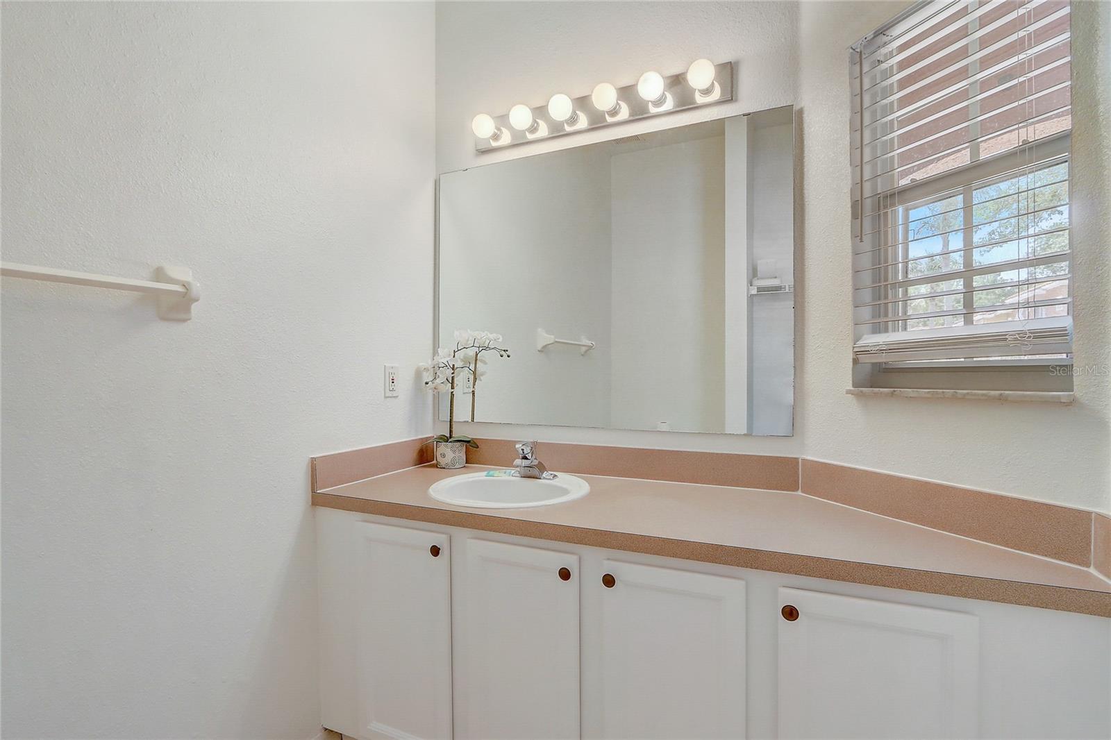 Image 19 of 43 For 1041 Park Ridge Circle