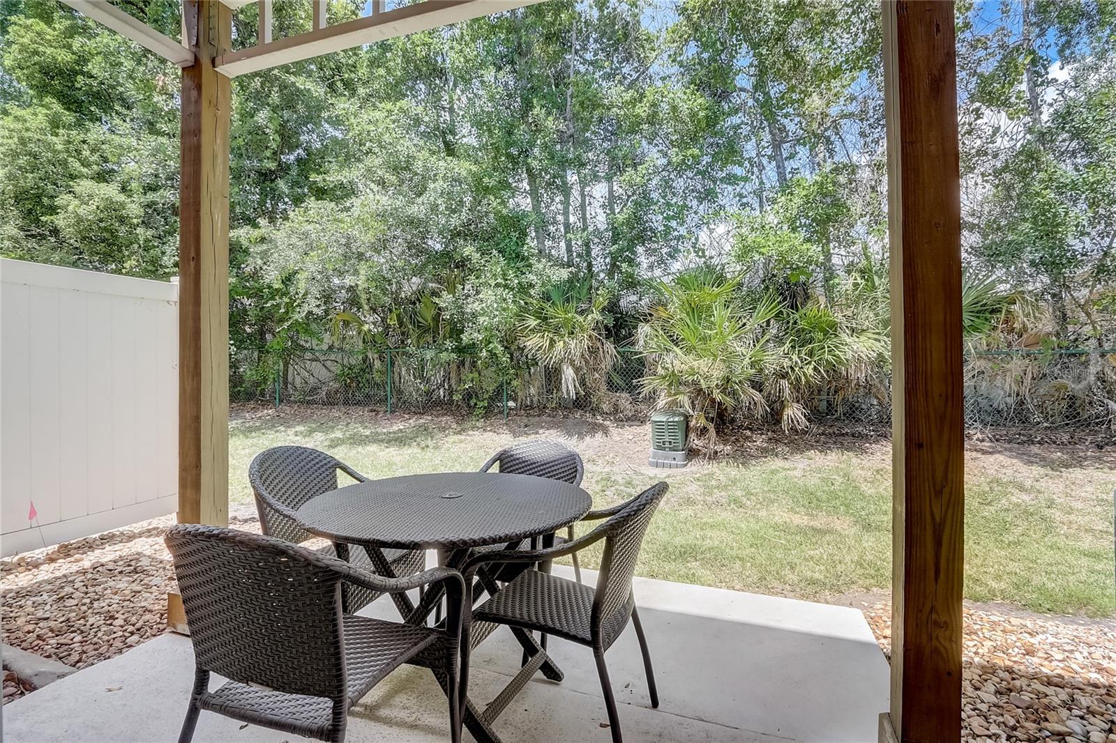 Image 21 of 43 For 1041 Park Ridge Circle