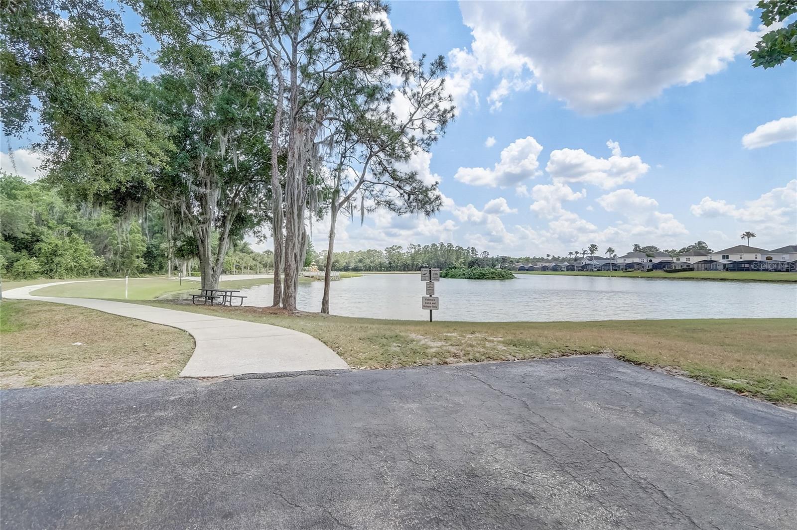 Image 34 of 43 For 1041 Park Ridge Circle