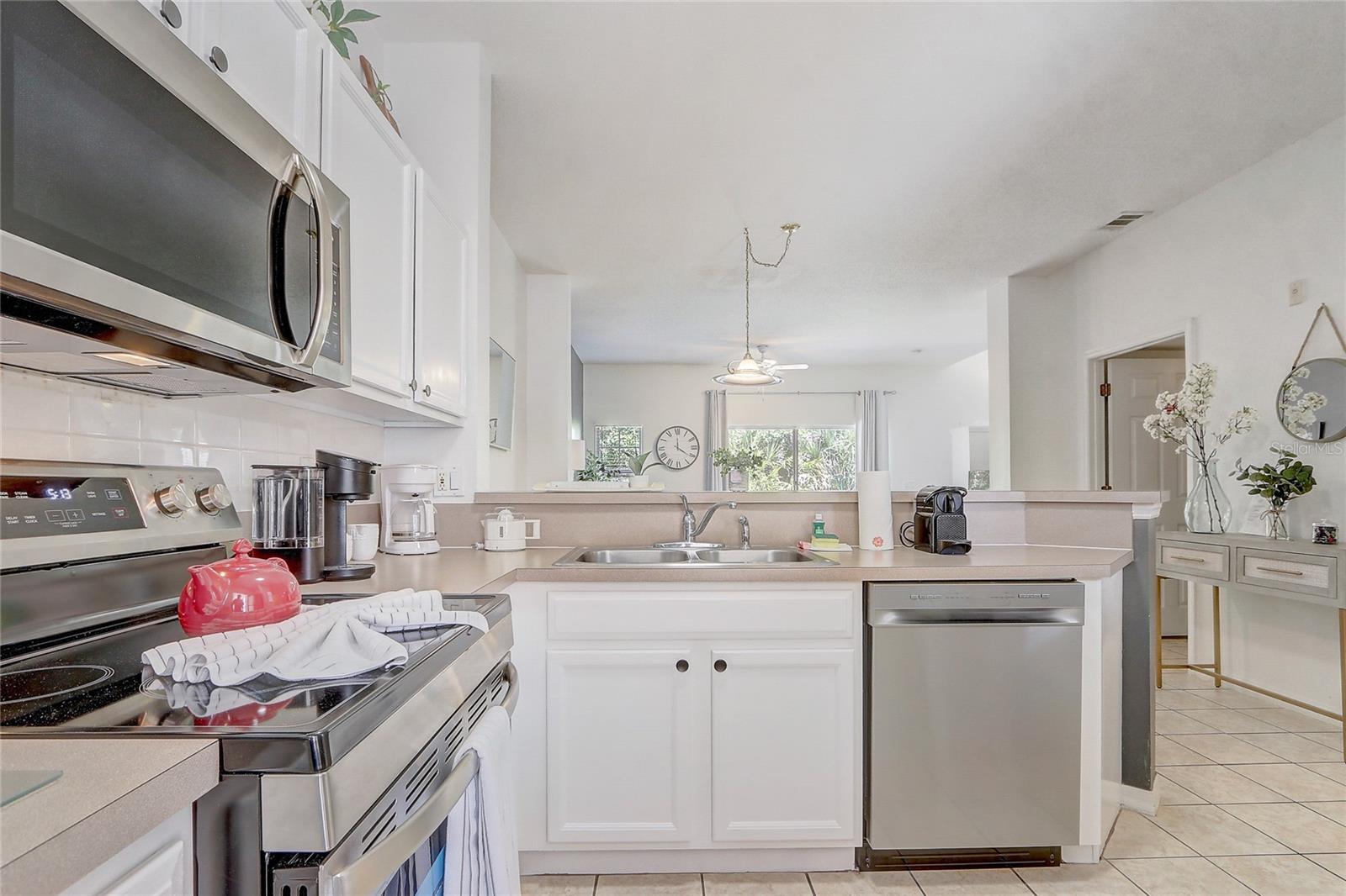Image 7 of 43 For 1041 Park Ridge Circle