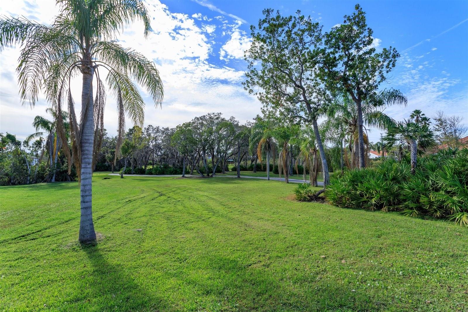 Image 9 of 19 For 13377 Lake Butler Boulevard