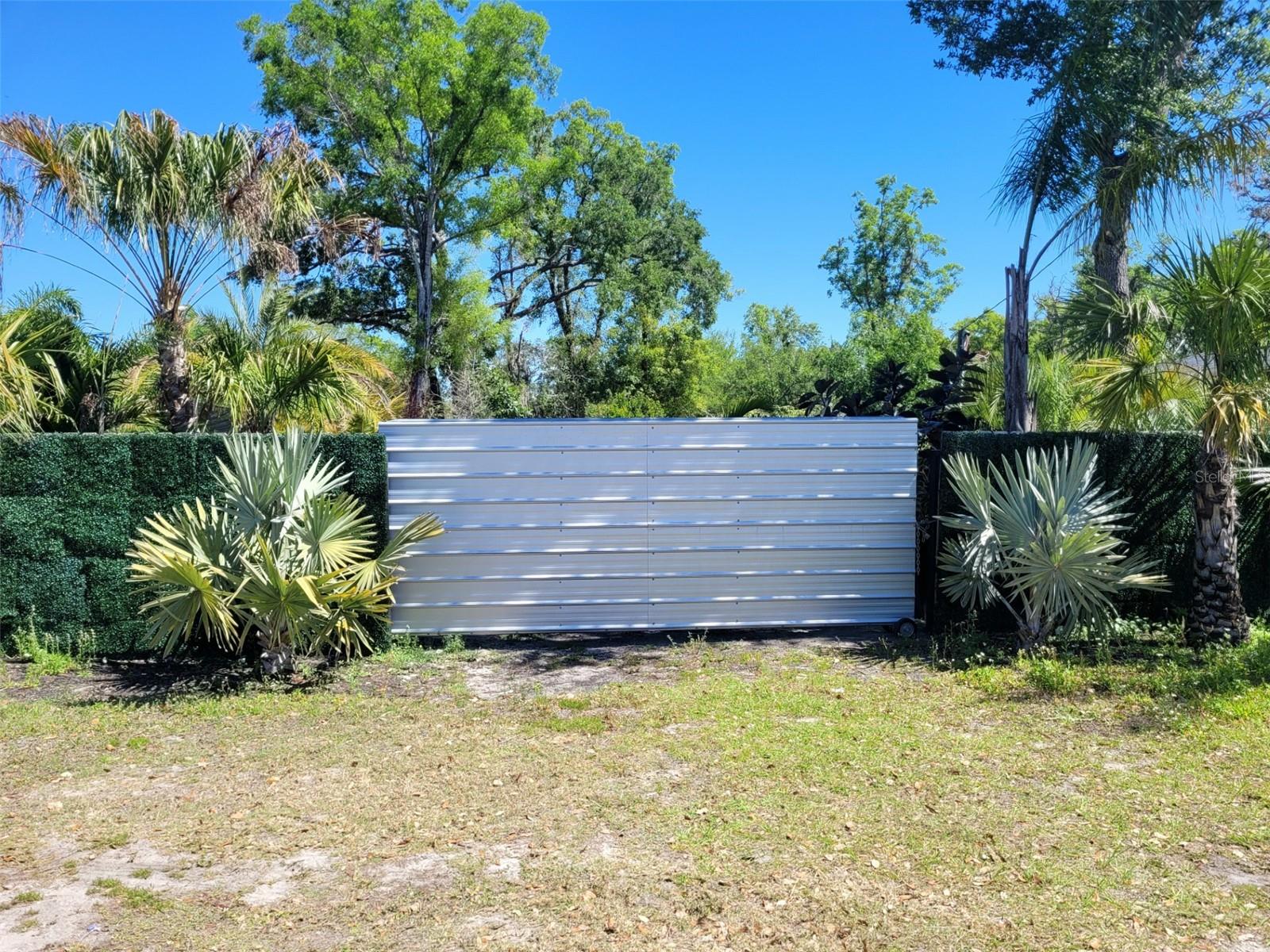 Image 4 of 16 For 7513 Edgewater Drive
