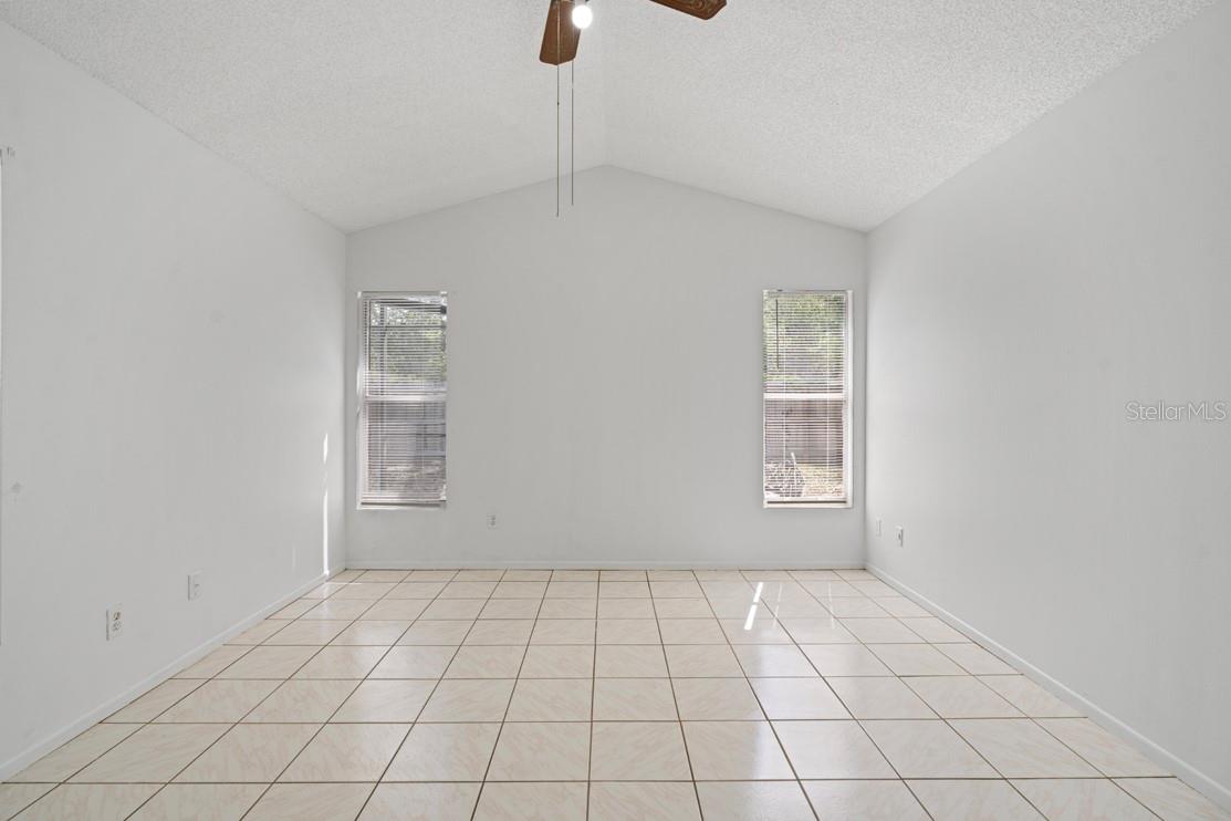 Image 16 of 42 For 11113 Sylvan Pond Circle