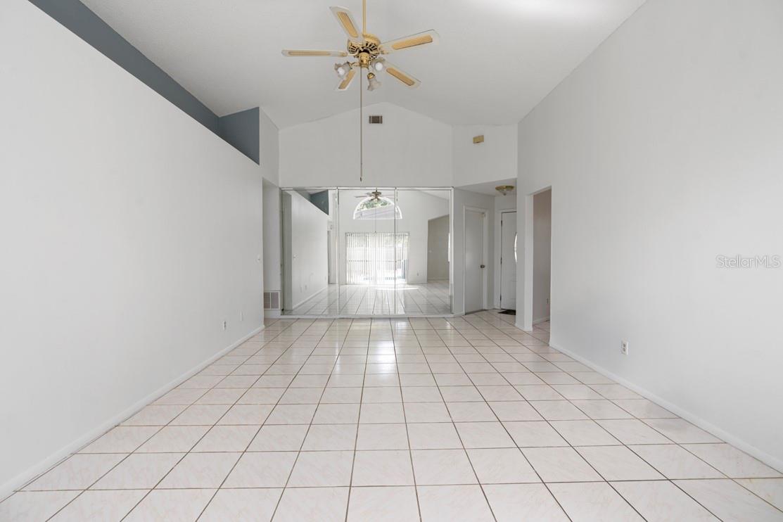Image 22 of 42 For 11113 Sylvan Pond Circle