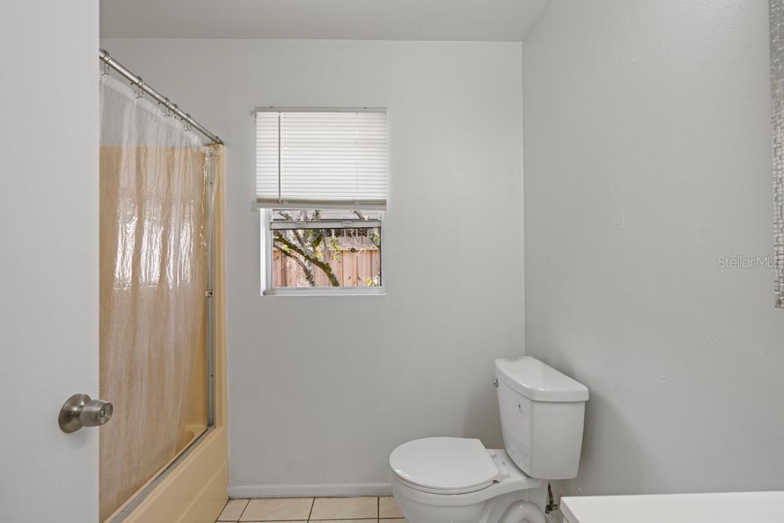 Image 9 of 42 For 11113 Sylvan Pond Circle