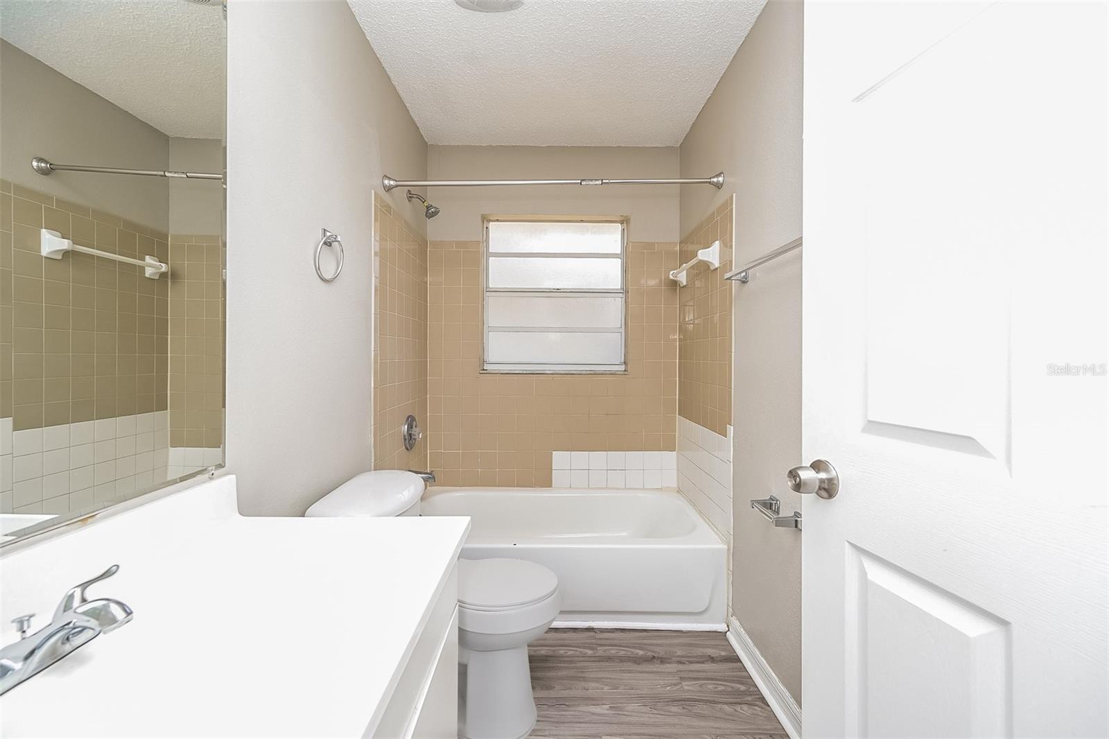 Image 15 of 16 For 1246 33rd Street S
