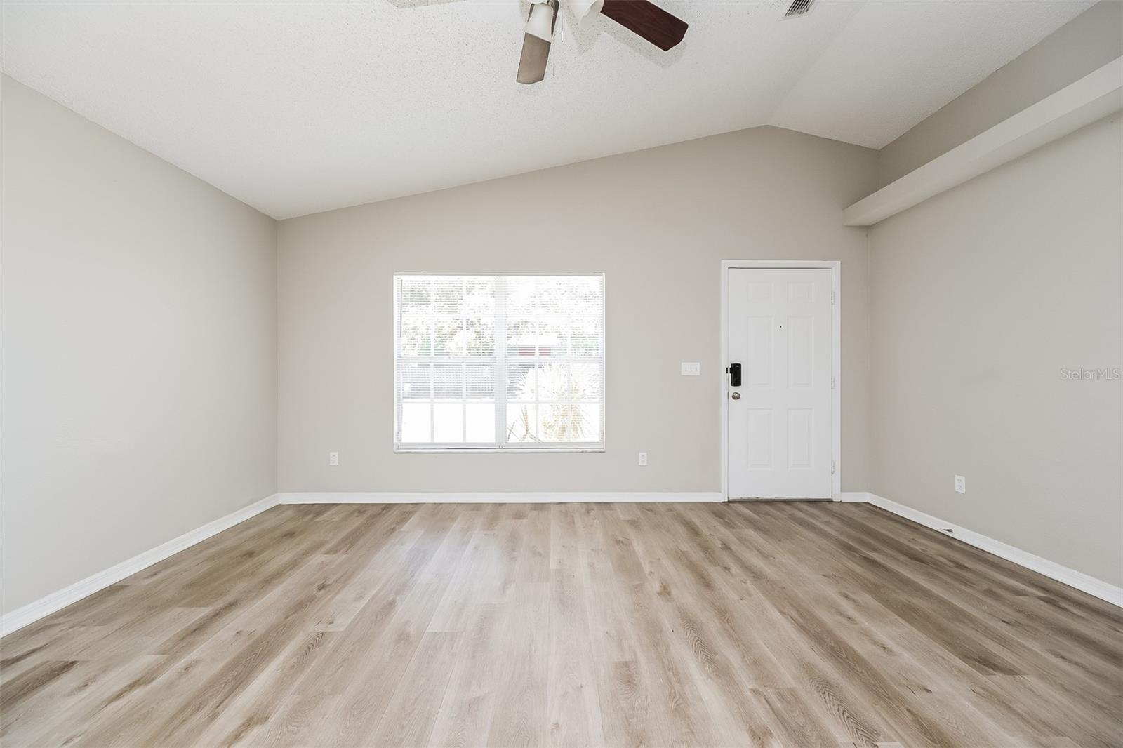 Image 3 of 16 For 1246 33rd Street S