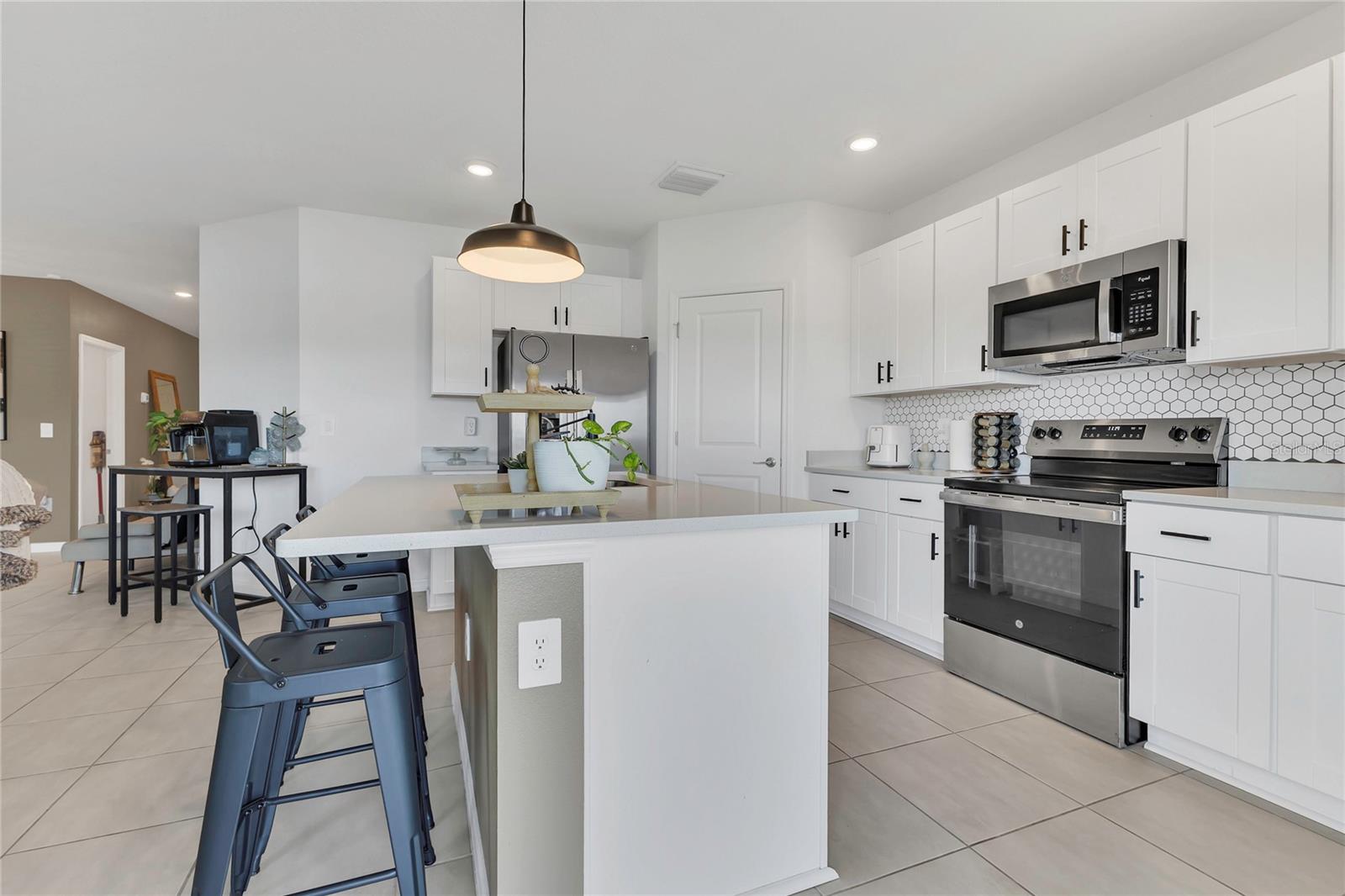 Image 10 of 25 For 1312 Axel Graeson Avenue