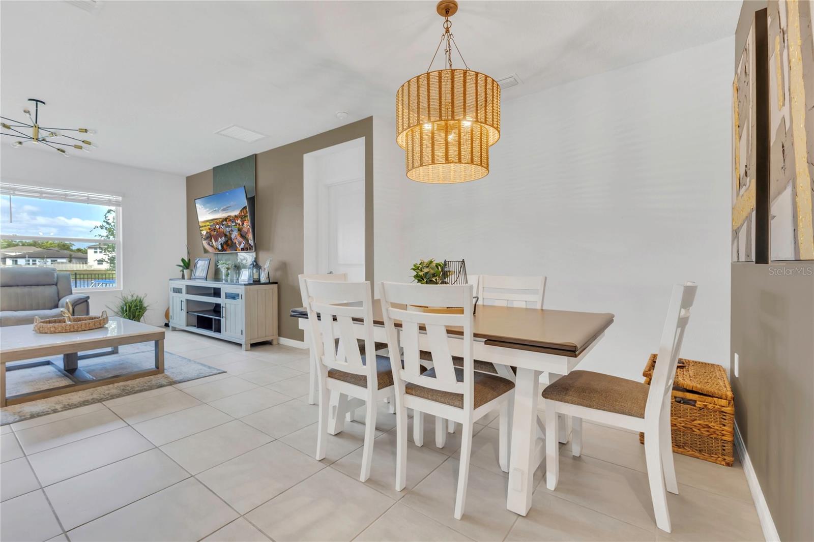 Image 11 of 25 For 1312 Axel Graeson Avenue